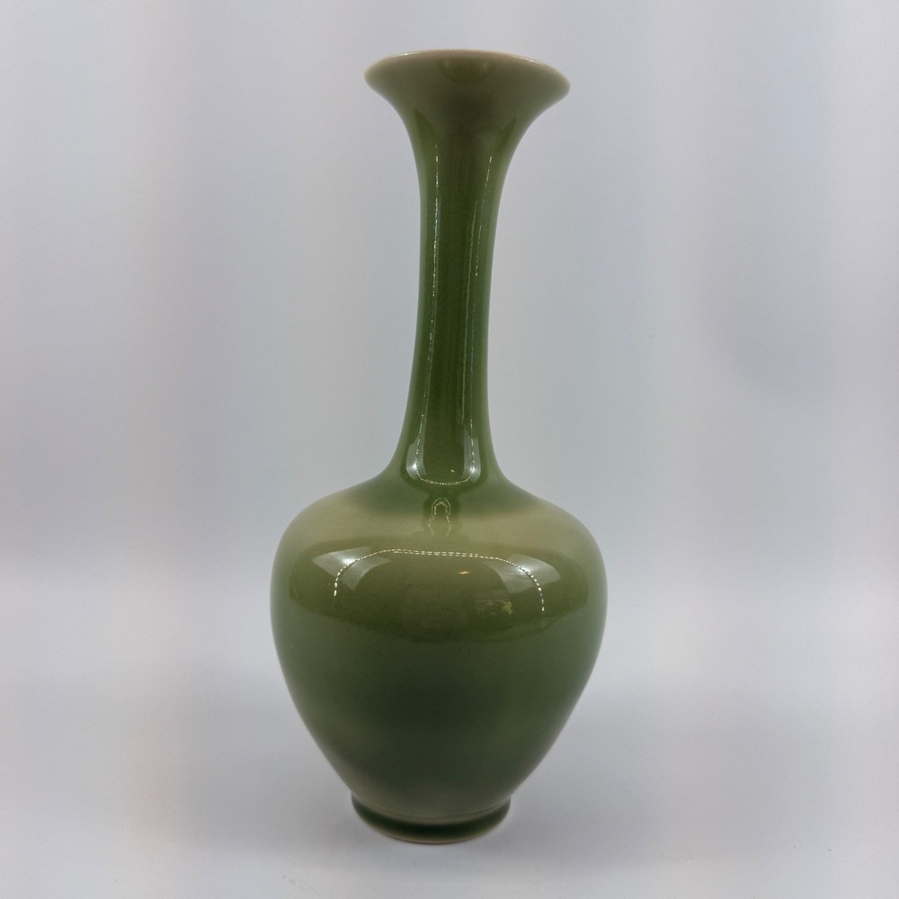 1947 Rookwood Pottery Celadon Green Ombre Slender Neck Vase 778 Mid Century‎